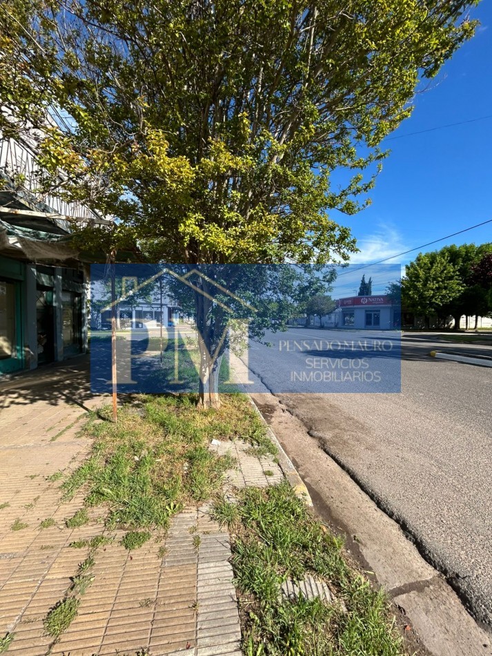 PROPIEDAD CENTRICA EN VENTA, TAPALQUE 