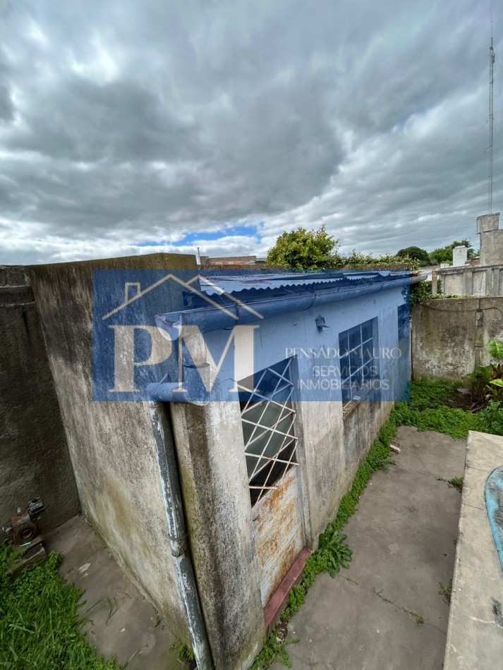 PROPIEDAD CENTRICA EN VENTA, TAPALQUE 