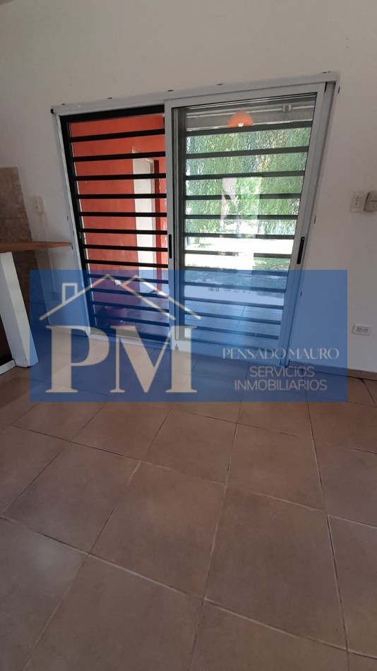 CASA EN VENTA, LA PLATA