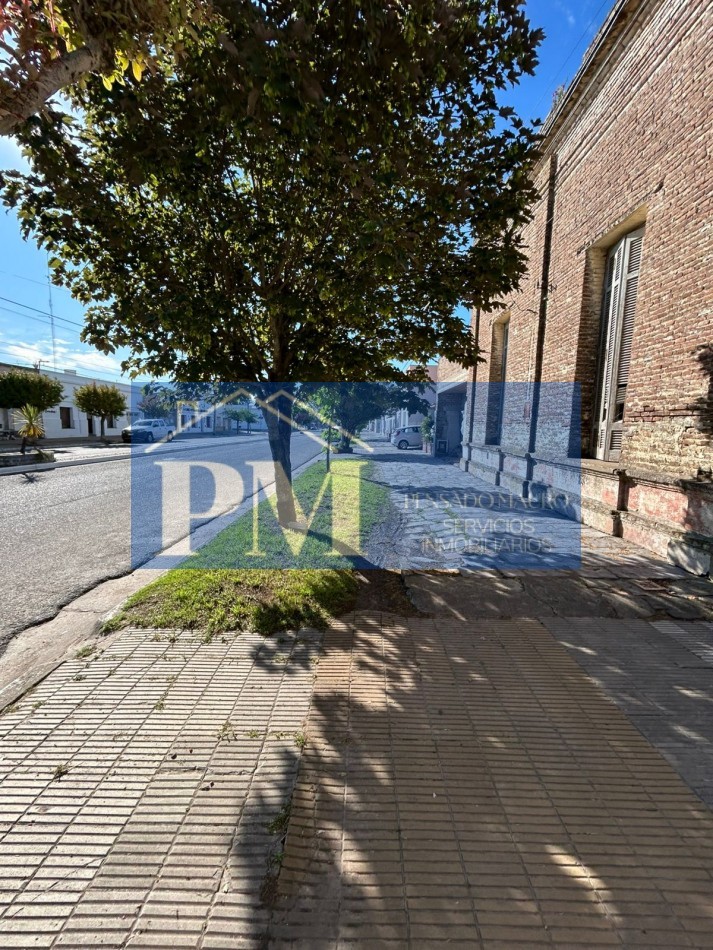 PROPIEDAD CENTRICA EN VENTA, TAPALQUE 