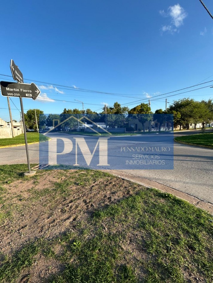 CASA EN VENTA SOBRE ESQUINA