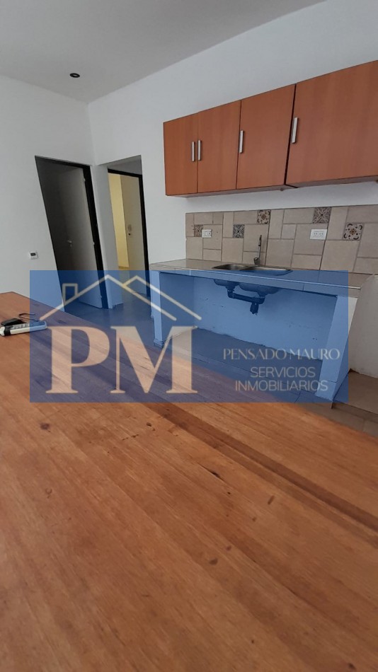 CASA EN VENTA, LA PLATA