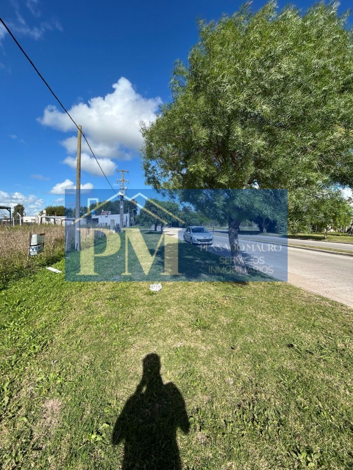 TERRENO SOBRE AVENIDA EN VENTA