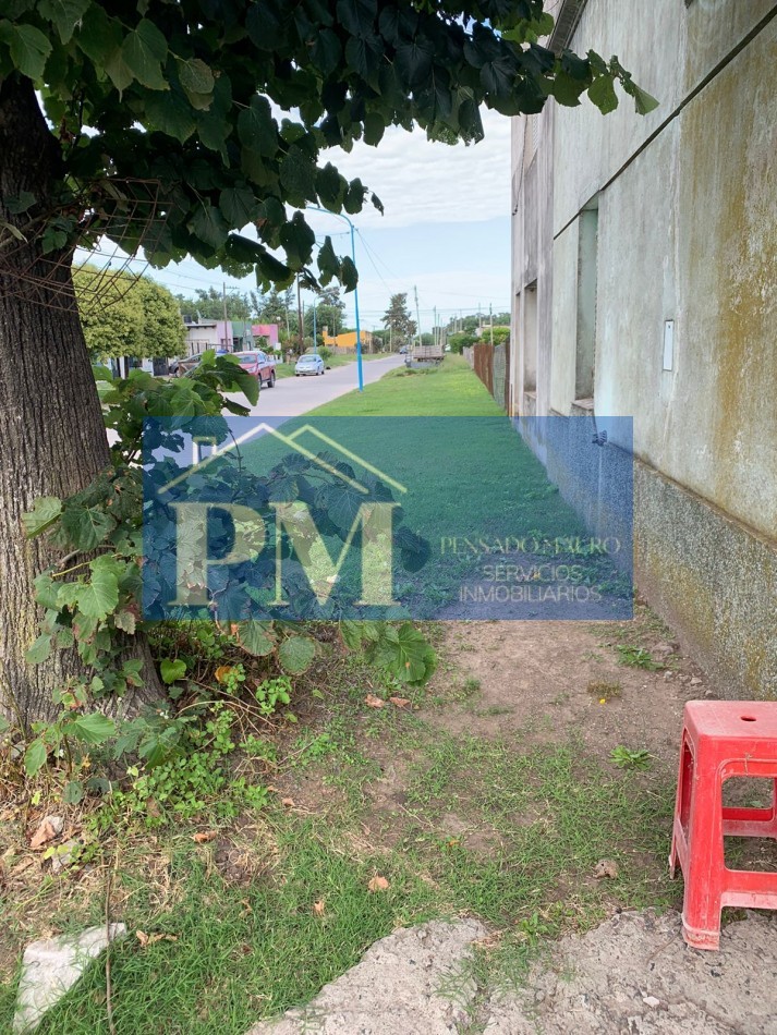 CASA A RECICLAR EN VENTA