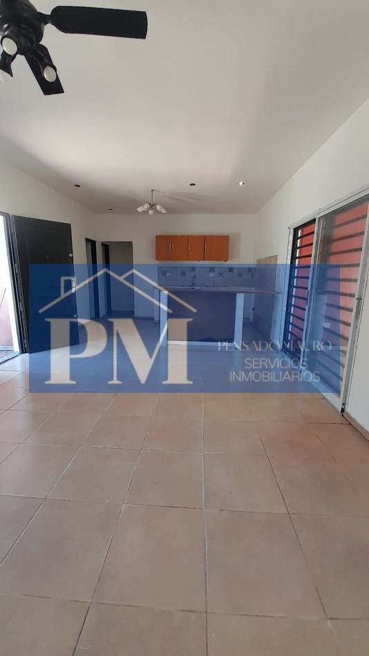 CASA EN VENTA, LA PLATA