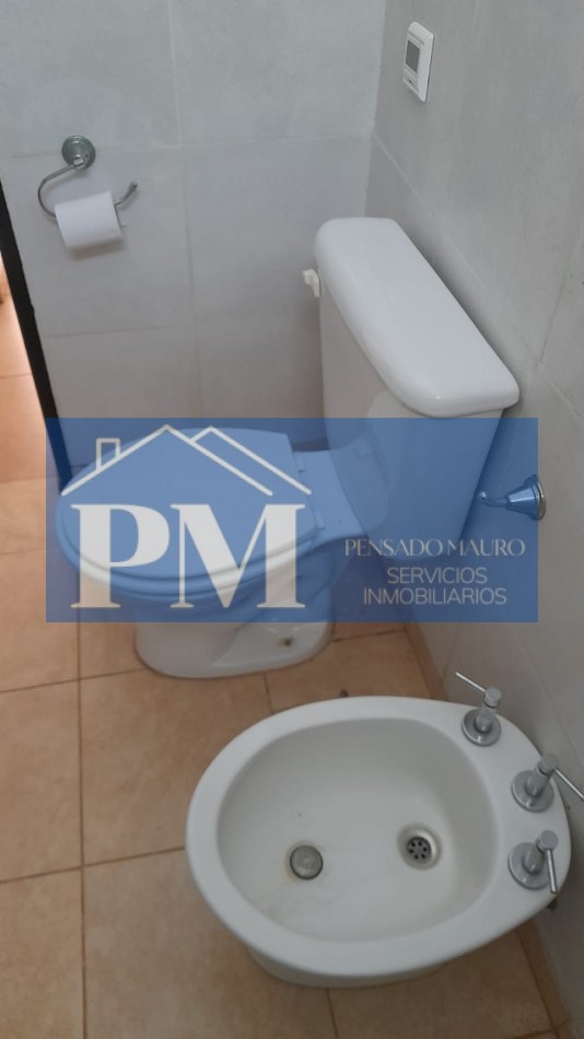 CASA EN VENTA, LA PLATA