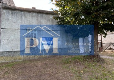 CASA A RECICLAR EN VENTA